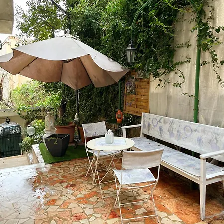 Liberty Πανσιόν